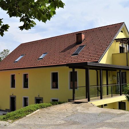 Apartmaji Maln Dolenjske Toplice Bagian luar foto
