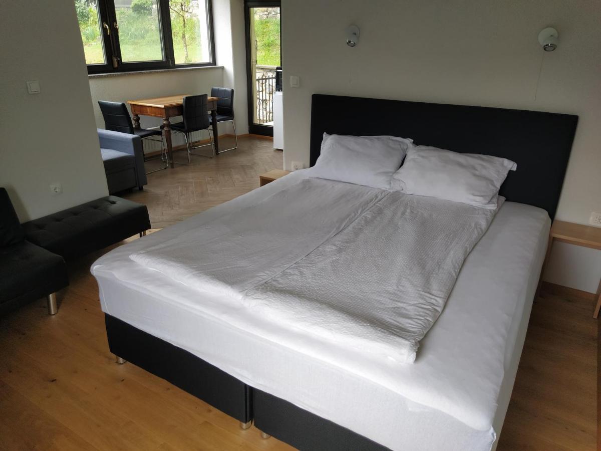 Apartmaji Maln Dolenjske Toplice Bagian luar foto