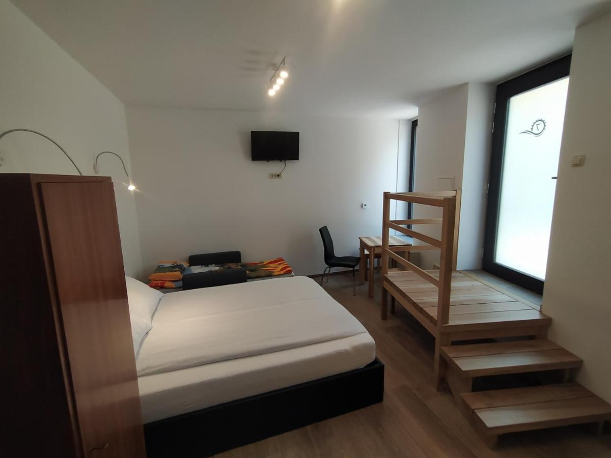 Apartmaji Maln Dolenjske Toplice Bagian luar foto